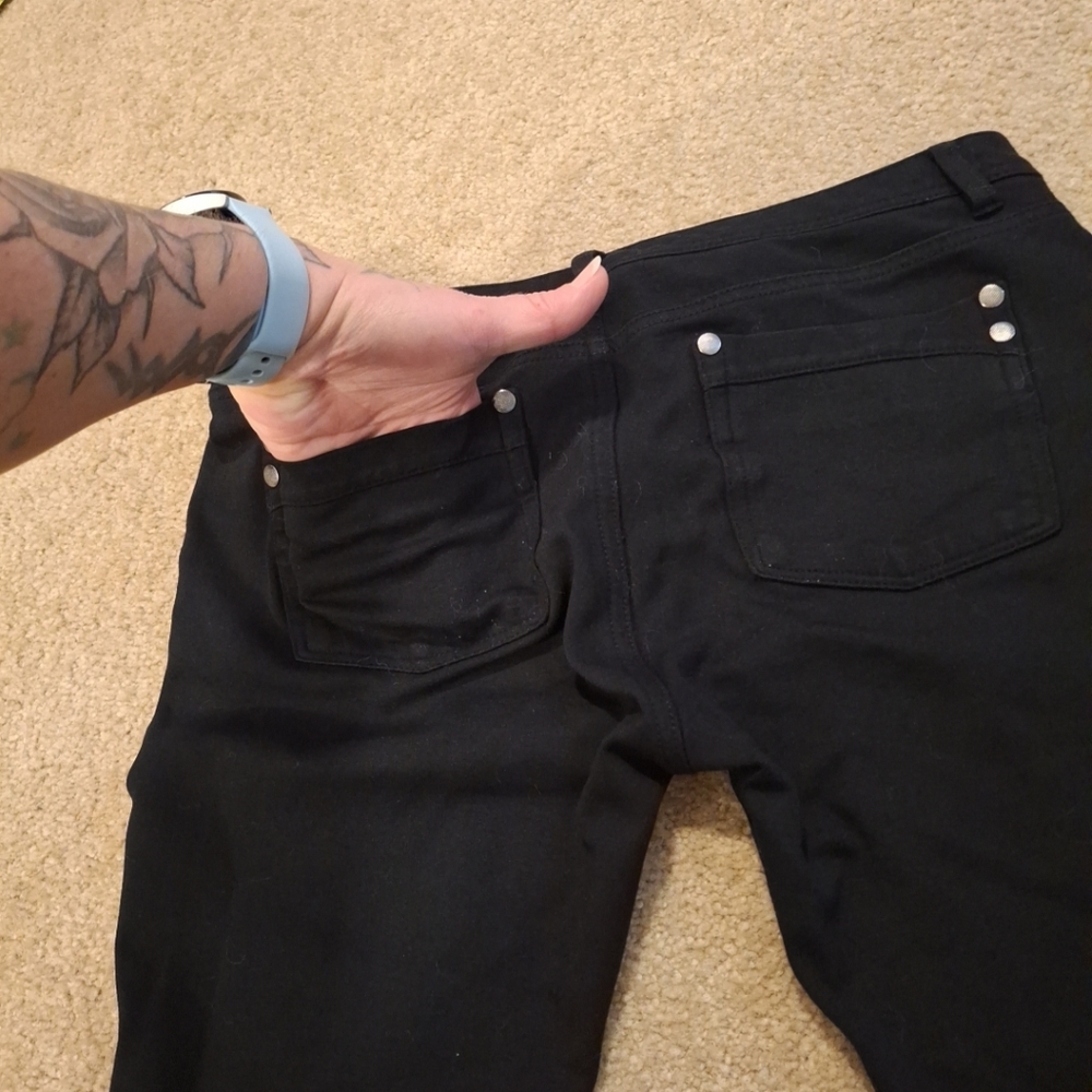 CI SONO BLACK DRESSY ANKLE PANTS - Picture 11 of 11